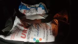 Diduga Jual Pupuk Subsidi di Luar Rayon dan di Atas HET, Kios di Daya Murni Tuai Sorotan.