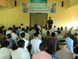 Polres Tulang Bawang Barat Gelar Sholat Idul Adha Bersama Warga di Masjid Mapolres.