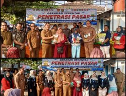 ‎Antusiasme Warga Tinggi, Minyak Goreng dan Beras Operasi Penetrasi Pasar di Mulya Asri.  ‎